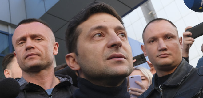 Новое видео: Зеленский снова зовет Порошенко на стадион. Но позже - Фото