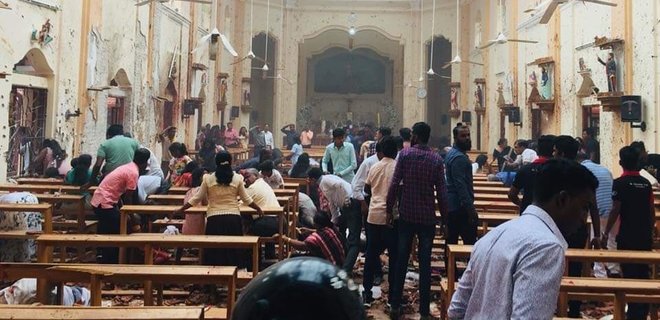 Во время Пасхи в храмах и отелях Шри-Ланки произошло 8 взрывов - Фото