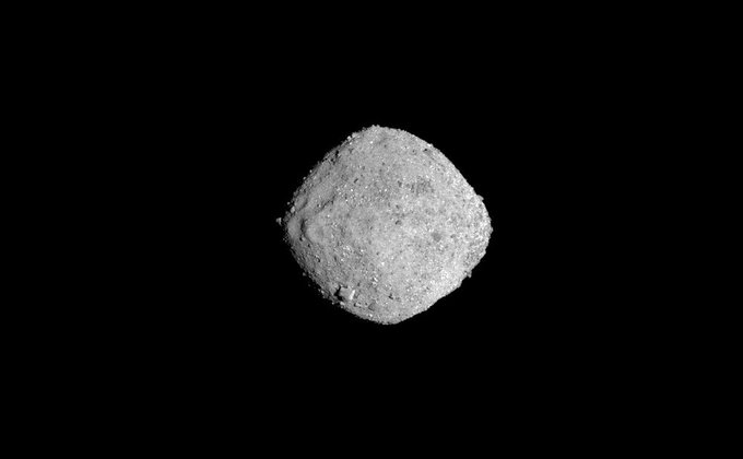 Без Маленького принца. Безжизненные пейзажи астероида Бенну: фото