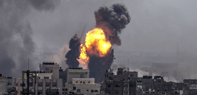 Из Газы по Израилю выпустили около 200 ракет: ЦАХАЛ ответил - Фото