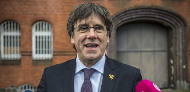 Суд разрешил экс-лидеру Каталонии баллотироваться в Европарламент - Фото