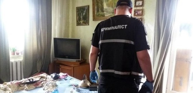 В Киеве в квартире нашли тела супругов и их живую 2-летнюю дочь - Фото