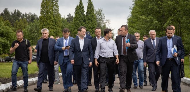 Зеленский созывает СНБО из-за проблем в угольной отрасли - Фото