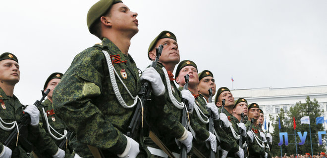 Путин приказал привести часть армии РФ в полную боеготовность - Фото