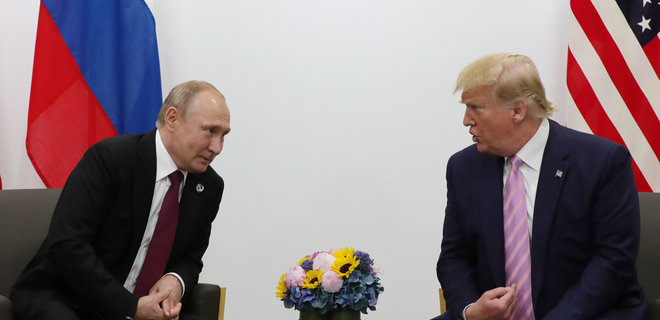 Трамп должен дать понять Путину, что ему не следует соваться в Беларусь - Болтон - Фото