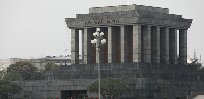 Россиян позвали во Вьетнам следить за трупом Хо Ши Мина - Фото