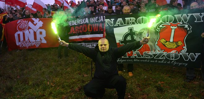 В Польше сорвали марш националистов из-за лозунгов об Украине - Фото