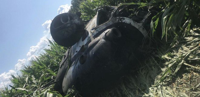 В Сумской области упал вертолет, пилот погиб - Фото