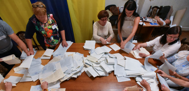 В округе, где проиграл Пашинский, суд обязал пересчитать голоса - Фото