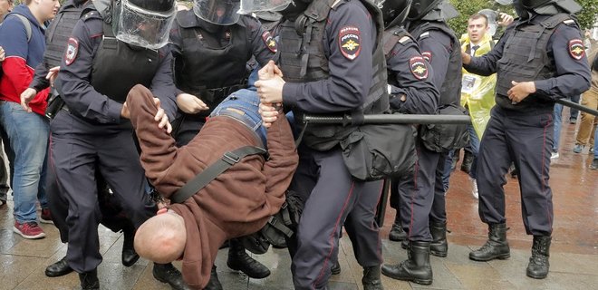 МИД Германии о задержаниях в Москве: РФ нарушает обязательства - Фото