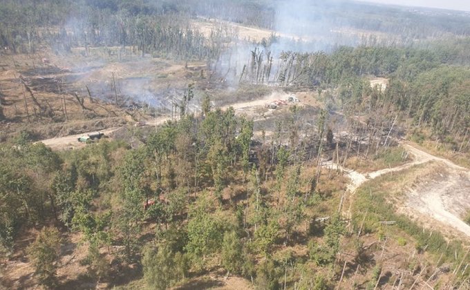 Генштаб показал фото пожара в Калиновке: огонь локализован