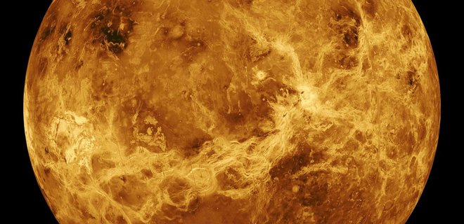 Ученые нашли возможные признаки жизни в облаках Венеры - Фото