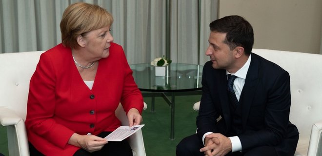 Меркель сказала Зеленскому, что думает о разведении сил в Золотом - Фото