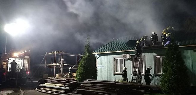 На территории мужского монастыря в Одессе произошел пожар: фото  - Фото