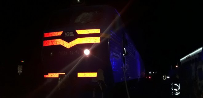 Под Киевом загорелся поезд с пассажирами: есть пострадавший - Фото