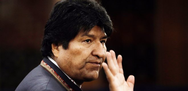 Президент Боливии ушел в отставку из-за протестов: что происходит - Фото