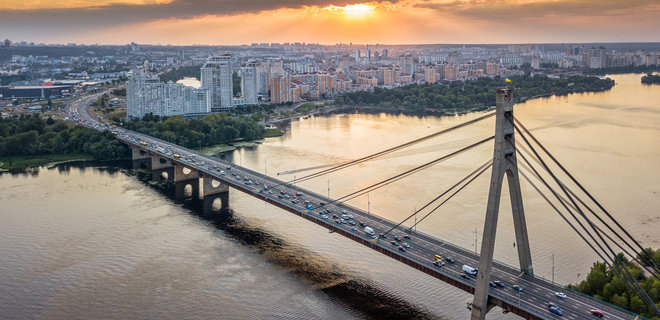 На Северном мосту в Киеве ограничат движение - Фото