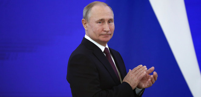 В РФ хотят снять ограничения по срокам президента, чтобы Путин мог переизбраться - Фото