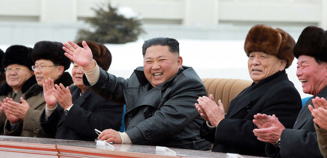 В разведке Южной Кореи уверены: Ким Чен Ын правит КНДР в обычном режиме - Yonhap - Фото