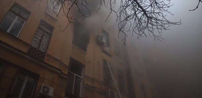 Пожар в Одессе: Кабмин даст семьям погибших по 200 000 грн - Фото