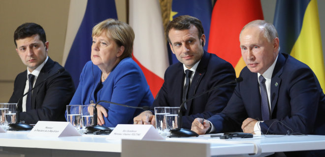 Пообещали задать вопросы Путину. Зеленский, Меркель и Макрон обсудили войну на Донбассе - Фото