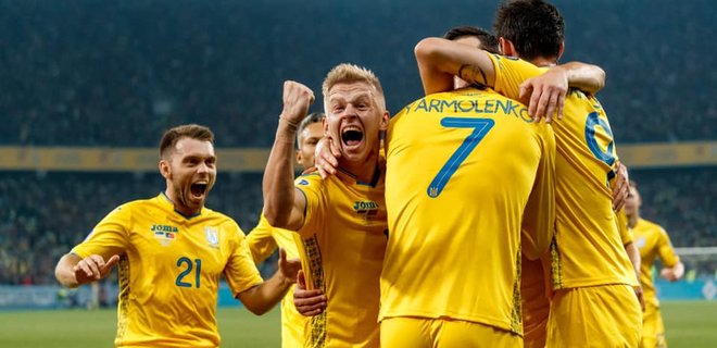 Футбол. Сборная Украины сыграет с чемпионами мира - Фото