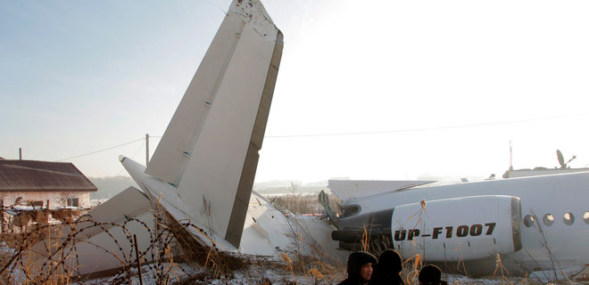 Авиакатастрофа в Казахстане. Названа еще одна версия крушения - Фото