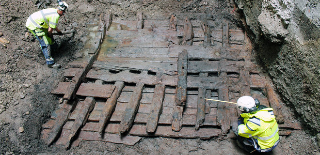 Обломки корабля XVI века нашли в центре Стокгольма: фото - Фото