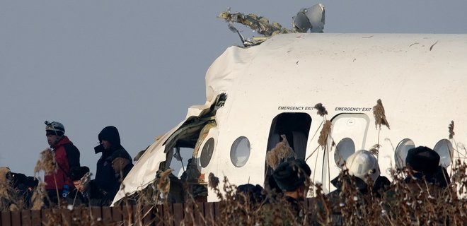 Почему разбился самолет в Алматы: комиссия озвучила первые выводы - Фото