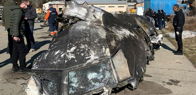 Иран отправил ​​черный ящик сбитого самолета МАУ во Францию - Фото