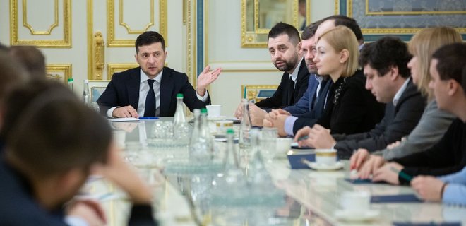 Зеленский отозвал законопроект о децентрализации на доработку - Фото