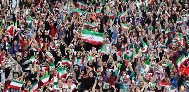 Иран не сможет принимать матчи международного уровня по футболу - Фото