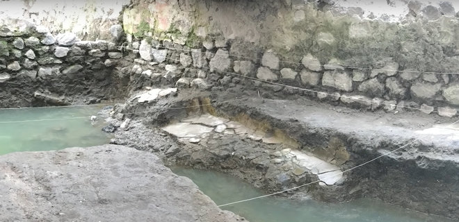 Археологи обнаружили баню индейцев XIV века - Фото