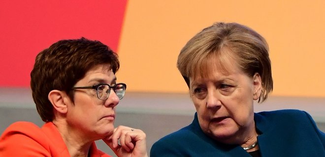 Протеже Меркель откажется от канцлерских амбиций - Reuters - Фото