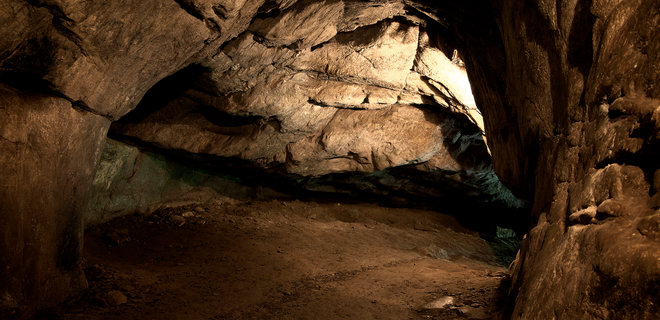 Ученые нашли пещеру, где 7300 лет назад случилась кровавая бойня - Фото