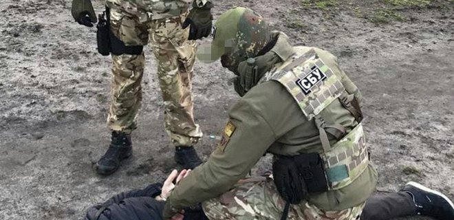 СБУ задержала бывшего сотрудника МВД: работал на боевиков - фото - Фото
