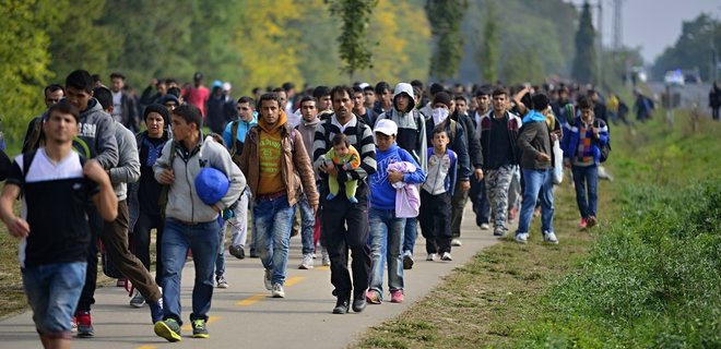 Обострение в Идлибе. Турция открыла границы в ЕС для беженцев из Сирии - Reuters - Фото