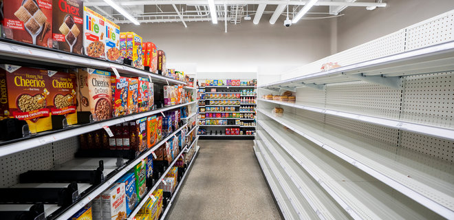 COVID-19: В США резко вырос интерес потребителей к оружию и еде - исследование - Фото