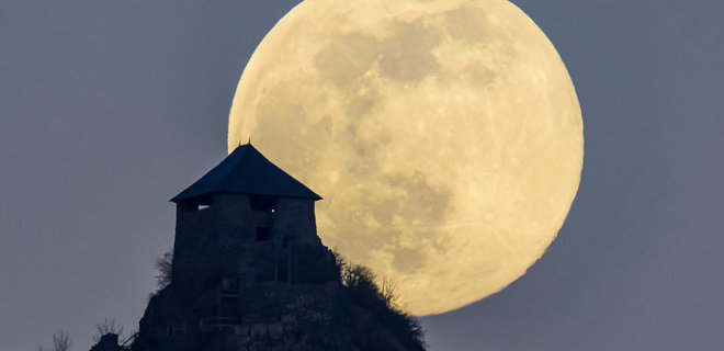 В 1110-м Луна исчезла с небосвода. Ученые объяснили, почему так произошло - Фото