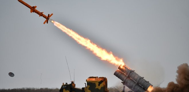 На лимане под Одессой испытывают крылатую ракету 