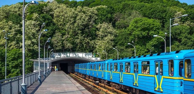 Карантин. В метро Киева не будут ограничивать число людей и мерить температуру - Фото