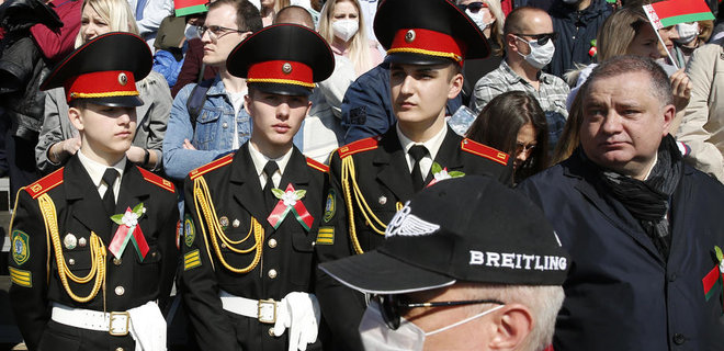 Посол Словакии в Беларуси уволился из-за участия в параде 9 мая - Фото