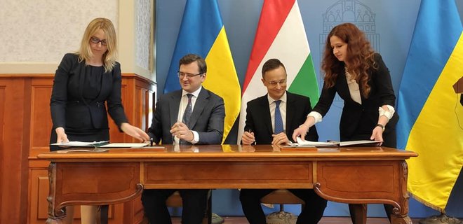 Венгерский министр едет на личную встречу в Украину. Кулеба считает, что 