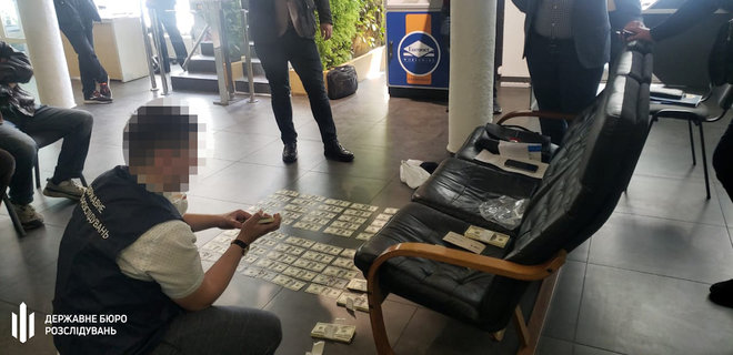 В Киеве ГБР задержало прокурора – подозревает во взятке в $100 000 - Фото