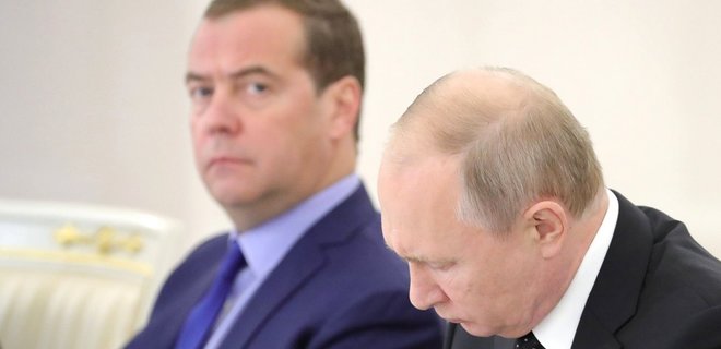 Медведев советует украинцам смириться с потерей Крыма. В МИД ему тоже дали совет - Фото