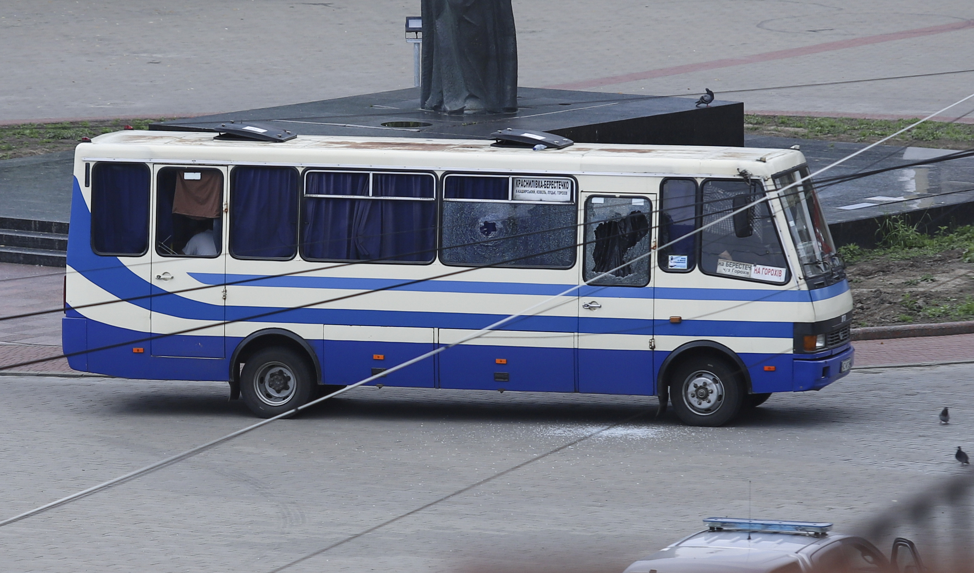 В Луцке захватили автобус с заложниками: все новости - Фото