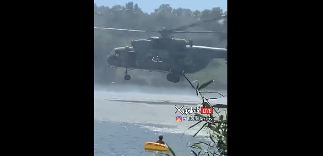 На пляж в Чугуеве с вертолета высадился десант, лодку отдыхающих сдуло – видео - Фото