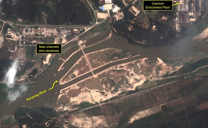 Паводок на реке затопил насосы охлаждения реактора КНДР – спутниковые фото 
