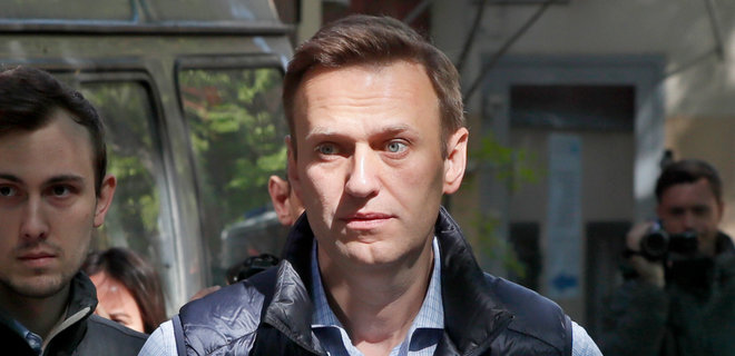 Кремль пока не хочет расследовать отравление Навального: Версия о покушении - пустой шум - Фото