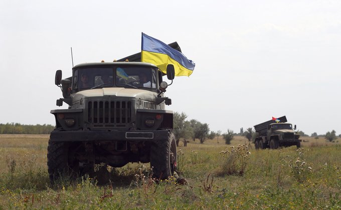 "Погода солнечная, местами "Град". Украинские военные отработали стрельбу из РСЗО – фото